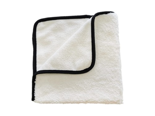 Mikrofibra Biała z Czarnym Obszyciem 40x40  460g.jpg